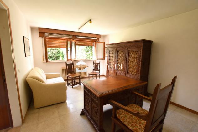 CASA INDIPENDENTE di 10 vani e di 300 mq (MONTEBELLUNA) rif. PE15 - Foto 18