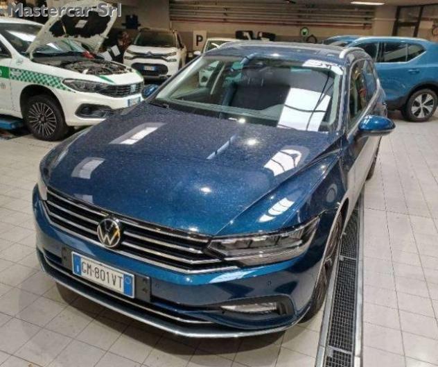 VOLKSWAGEN Passat Variant Passat Variant 2.0 tdi Executive 4motion 200cv dsg rif. 24006089 - Foto 2