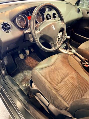 Peugeot 308 1.6 8V HDi 93CV 5p. Active - Foto 8