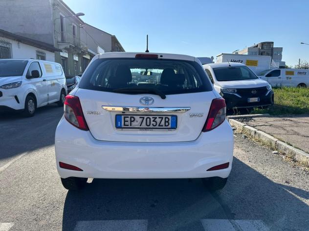 Toyota Yaris 1.0 5 porte Lounge - Foto 6