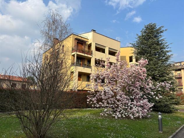 Biassono - Attico di pregio al 4° piano con terrazzo panoramico di 70 m² - Foto 2