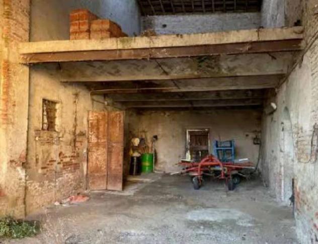 Immobile in asta di 294 m² con più di 5 locali in vendita a Suzzara - Foto 9