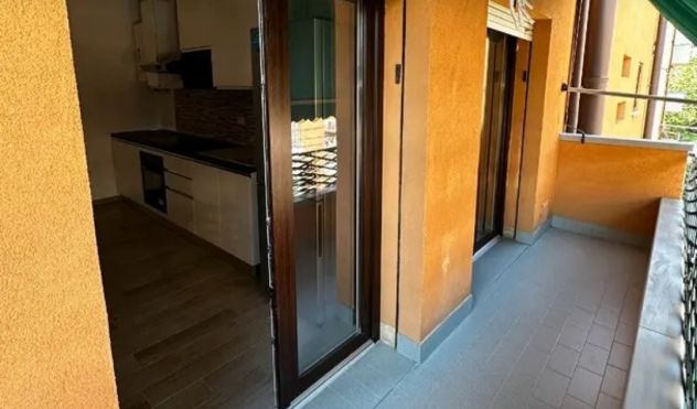 Camera con balcone e cabina armadio - Foto 2