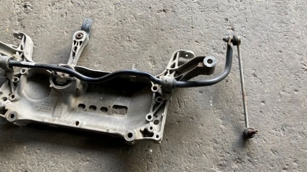 Culla motore Volkswagen Passat 2.0TDI del 2008 (3C0199369F) - Foto 3