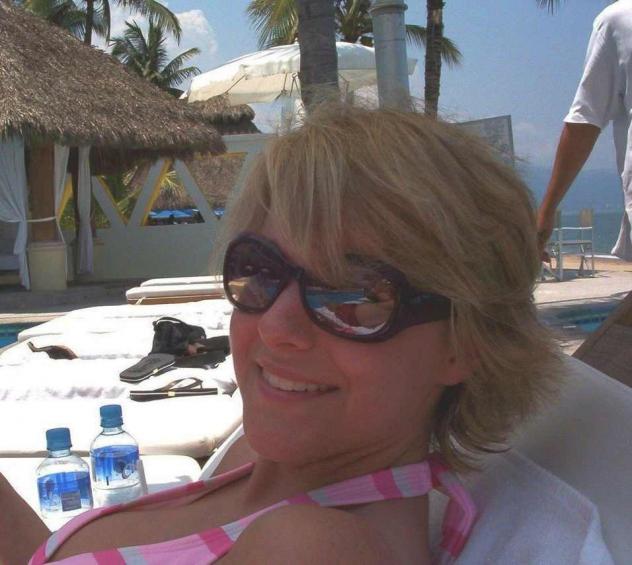 Donna di Campobasso, 43 anni. Fisico Normale Tel: