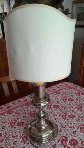 lampada da tavolo cromata con paralume a mezzaluna - Foto 2