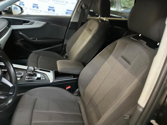Audi A4 2.0 TDI 150 CV S tronic Business/sport/2018 - Foto 6
