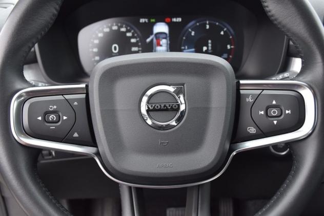 Volvo XC40 D3 Geartronic Momentum - Foto 9