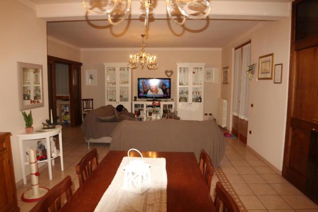 Capannone artigianale in vendita a Larciano 700 mq Rif: 776595
