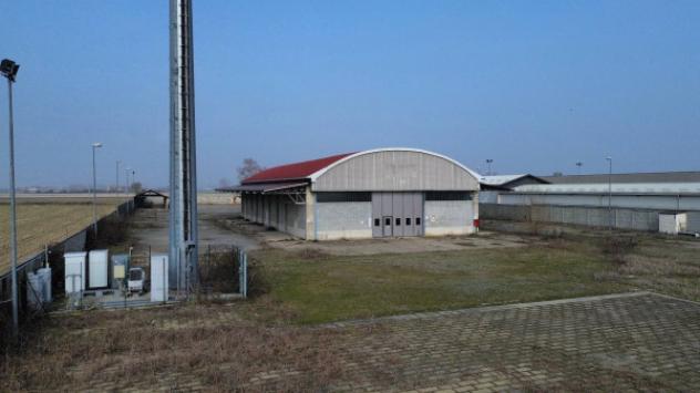 Immobile di 912 m² con 1 locale in vendita a Vercelli - Foto 10