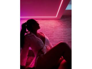 Massaggi - benessere Cagliari - TI INVITO A UN'SPERIENZA ESCLUSIVA ...MASSAGGIO EROTICO!!SU MISURA... Tel:3247921611
