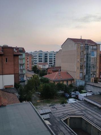 La posizione strategica dell’immobile permette ottimi collegamenti con il centro città grazie ai mezzi pubblici nelle vicinanze; - Foto 10