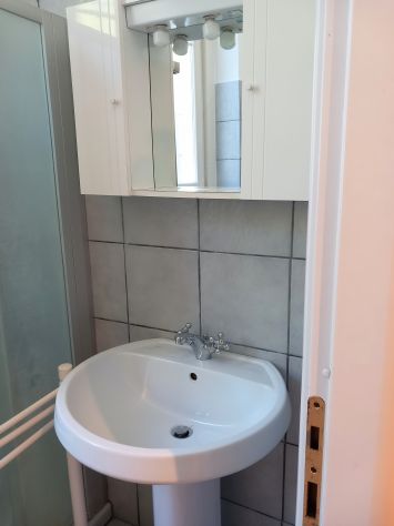 Quadrilocale x RICERCATORI , TRASFERTISTI - Foto 6
