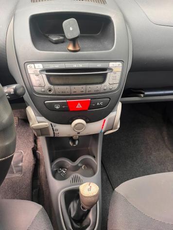 PEUGEOT 1.0 68CV 5p. Sweet Years - 2006 - Foto 9