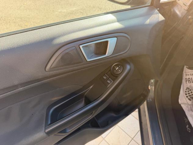 Ford Fiesta 1.4 GPL Neopatentati - Foto 8