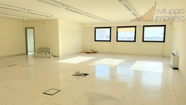 UFFICI CON MAGAZZINO IN AFFITTO A VIMERCATE - Foto 9