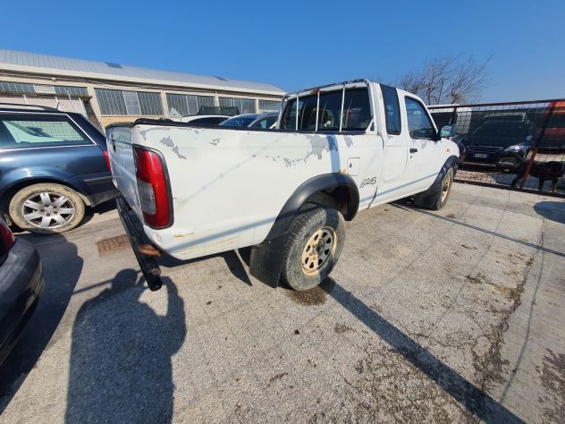 Nissan Navara (D22) 2.5 TD 100CV 4WD Cabina Singola - Foto 5