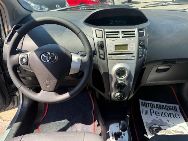 Toyota Yaris 1.4 D-4D 5 porte - Foto 7