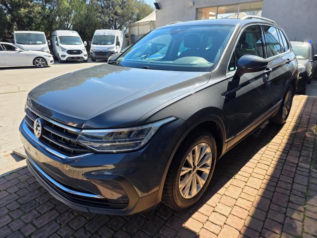 Volkswagen Tiguan 2.0 TDI 150 CV SCR DSG Elegance - Foto 7