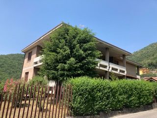 Fantastica villa singola con 3 app.,giardino 4600mq