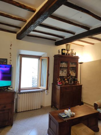 Rosia - Sovicille (SI) vendesi appartamento trilocale arieggiato e luminoso