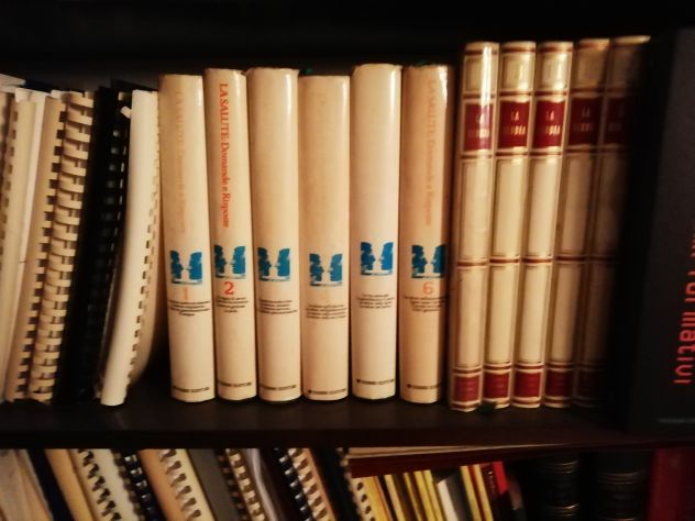 VENDO Due Collane Libri, spese di spedizione a carico dei fuori sede - Foto 2