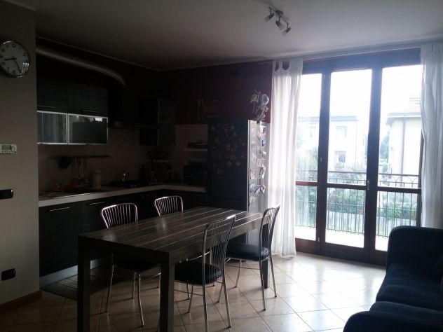 Bilocale con garage incluso e cantina - Foto 14