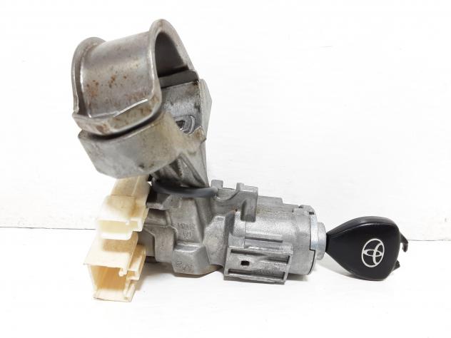 BLOCCASTERZO TOYOTA IQ 1° Serie 45020742 (09)