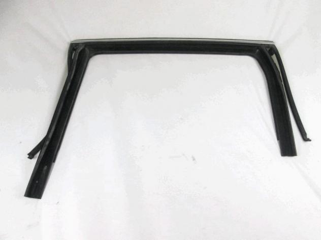 68156229AF  GUARNIZIONE CON MODANATURA CROMATA PORTA POSTERIORE SINISTRA JEEP CHEROKEE 2.2 CRD 136KW AUT RICAMBIO USATO