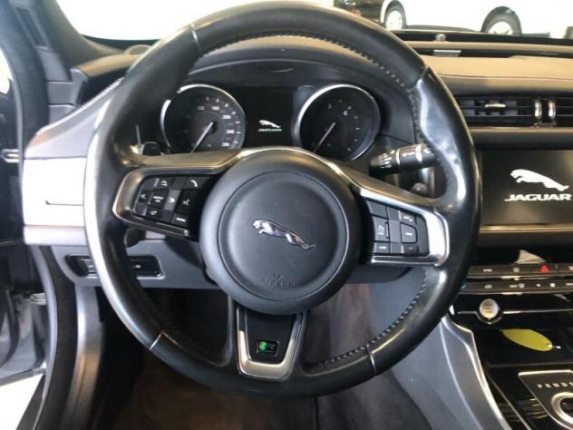 JAGUAR XF 2ª serie (X260) XF 2.0 D 180 CV aut. R-Sport - Foto 9