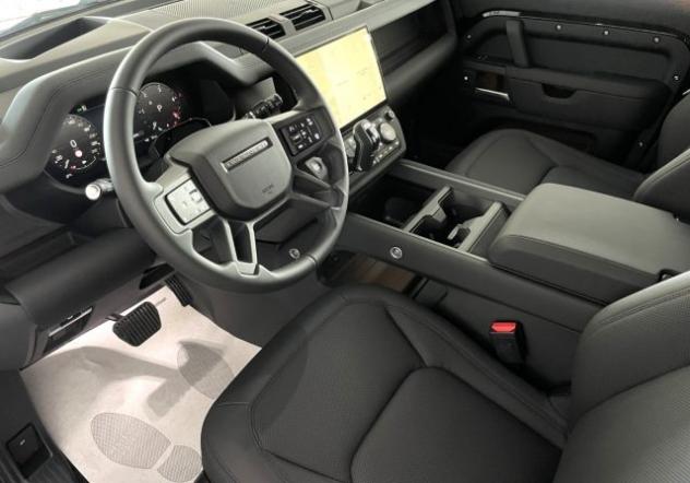 LAND ROVER Defender 110 3.0D I6 250 CV AWD Auto X-Dynamic SE KM0 MY26 rif. 23684864 - Foto 6