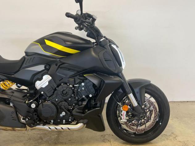 DUCATI Diavel V4 DARK STEALTH YELLOW 2026 rif. 23996171 - Foto 5