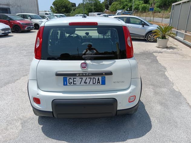 Fiat Panda 1.0 GSE S&S Hybrid Street Van 4 posti - Foto 4