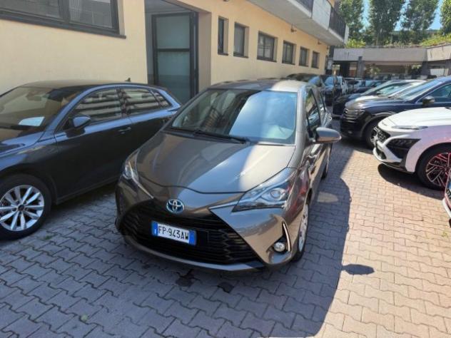 TOYOTA Yaris 1.5 Hybrid 5 porte Business rif. 23883835