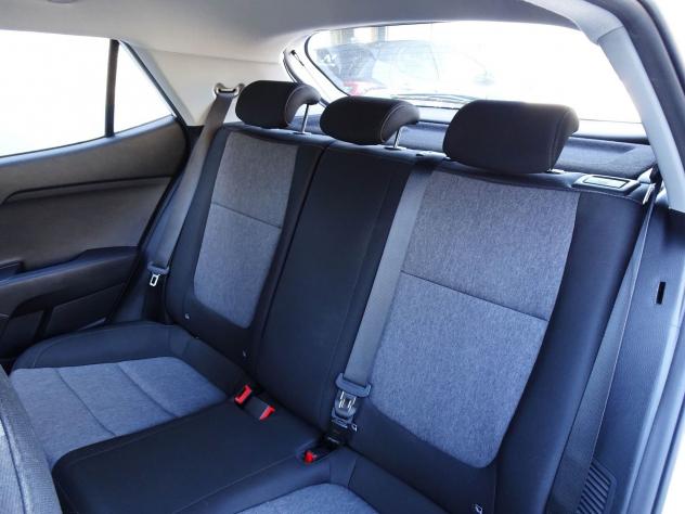 Kia Stonic 1.0 T-GDi 100 CV MHEV MT Urban - Foto 9