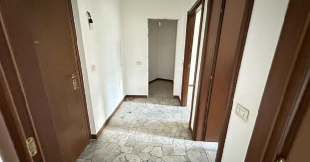 ASTA OCCASIONE: CINISELLO BALSAMO in Viale Sardegna bilocale, cantina e box - Foto 4