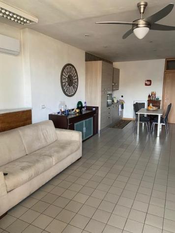 UNITA' IMMOBILIARE INDIPENDENTE CON ANNESSO LABORATORIO PER ATTIVITA' LEGGERE - Foto 6