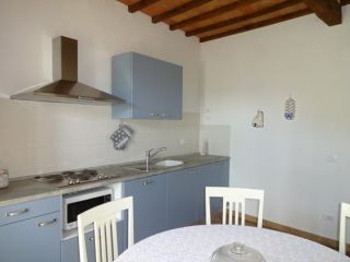 Pentalocale in affitto a Sovicille