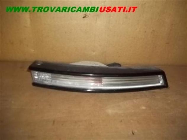 FANALINO ANT.D.(bianco) VOLKSWAGEN PASSAT (3C)  Parti elettriche  Fanaleria  Proiettori  Fanalino comple VOLKSWAGEN - PASSAT - 01-04-2005 - 01-10-2010