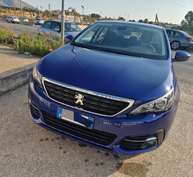 Peugeot 308 BlueHDi 130 EAT8 SW Business 2019 - Foto 2