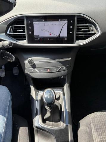 PEUGEOT 308 BlueHDi 130 S&S Business rif. 22983424 - Foto 10