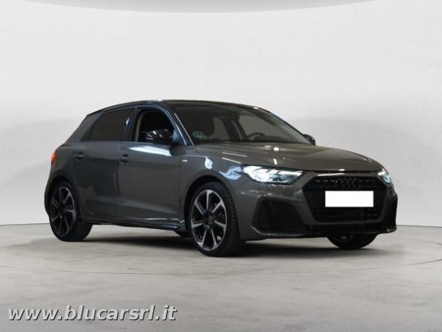 AUDI A1 A1 Sportback 30 1.0 tfsi S Line 116cv s-tronic rif. 23601813 - Foto 2