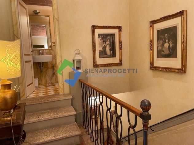 Prestigioso appartamento finemente ristrutturato nel Centro storico di Siena. - Foto 12