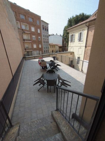 Stanza con bagno per studentesse universitarie in centro città (utenze incluse) - Foto 4