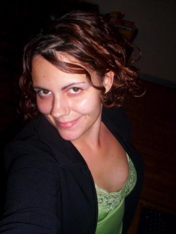 Donna di Falconara Marittima, 39 anni.  Fisico Normale Tel: