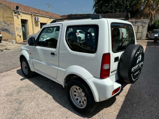 Suzuki Jimny 1.3i 16V cat 4WD JLX - Foto 6