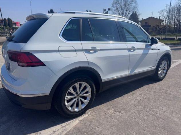VOLKSWAGEN Tiguan 2.0 TDI 150 CV SCR DSG Life rif. 23477085 - Foto 3
