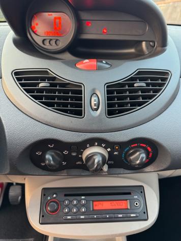 Renault Twingo UNICO PROPRIETARIO - Foto 10