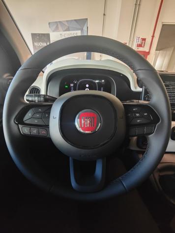 FIAT Panda Panda 1.0 FireFly S&S Hybrid Pandina - Km0** - Foto 10