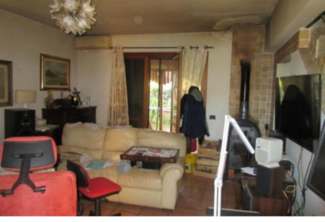 Immobile in asta di 176 m², box auto in vendita a Sutri - Foto 5